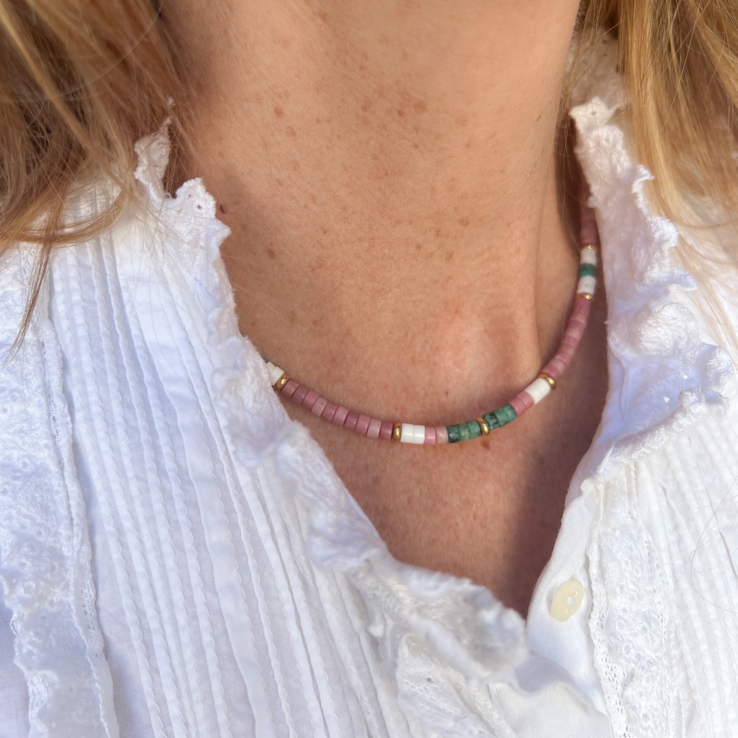 Collier Arizona rose