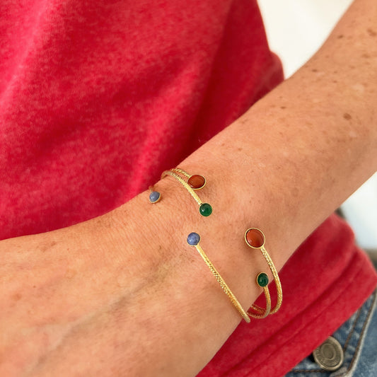 Jonc Ariane doré cabochon bleu en sodalite (4mm)