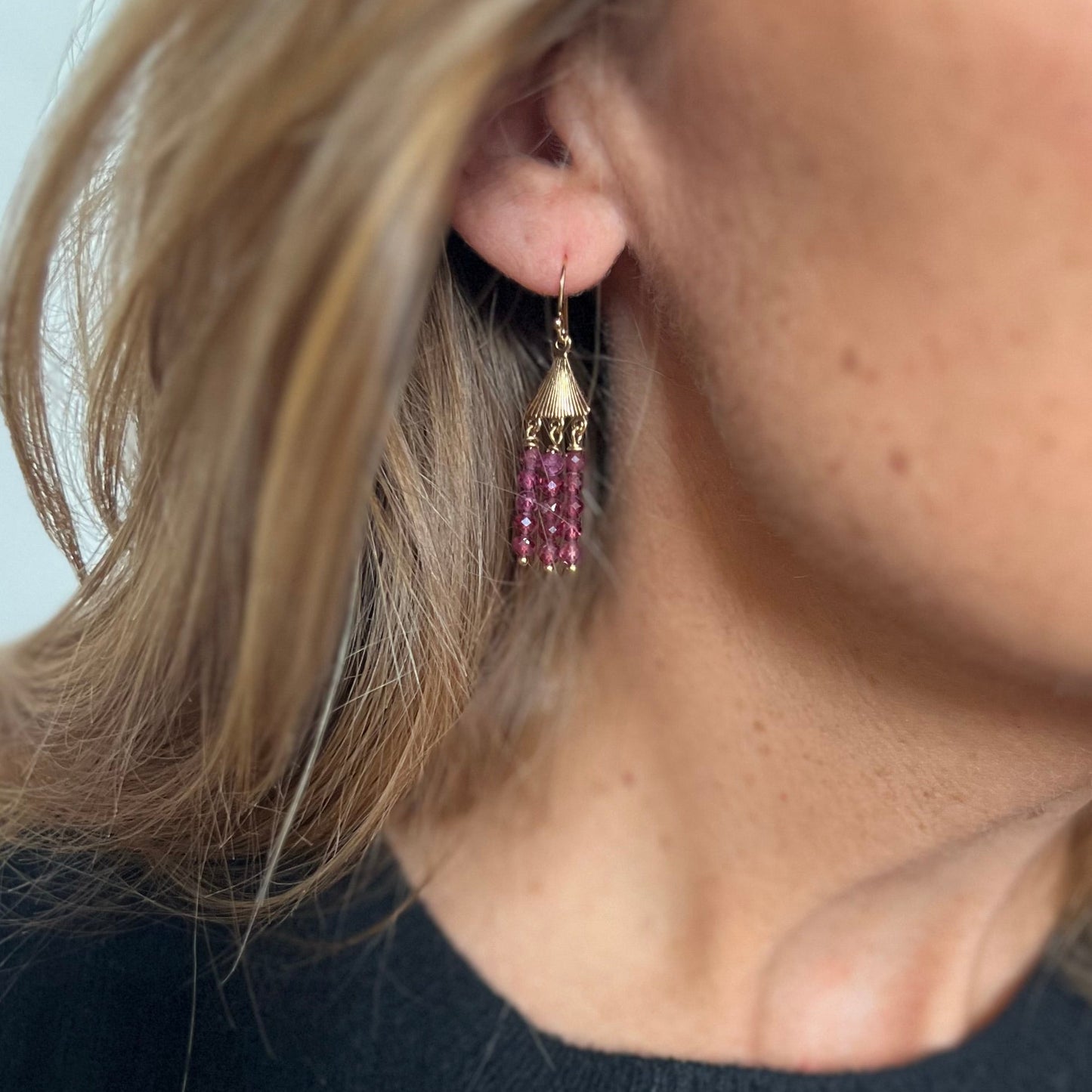 Boucles d'oreilles Théa grenat violet