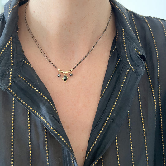 Collier Bindie sur fil noir