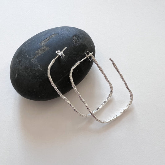 Créoles martelées Delphine argentées