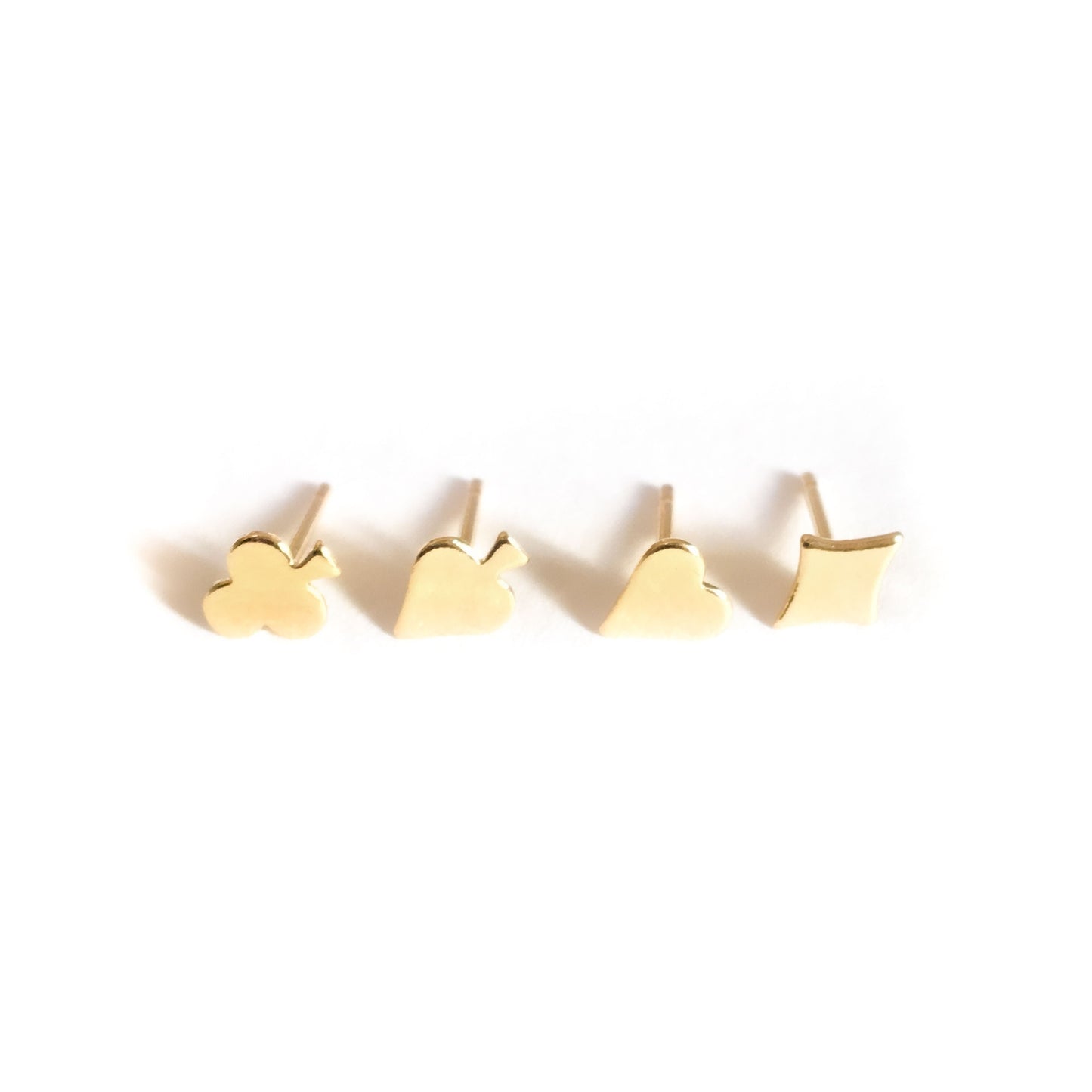 Puces d'oreilles carreau