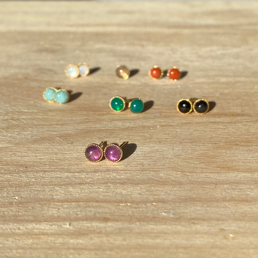 Puces d'oreilles Stone - 7 pierres disponibles