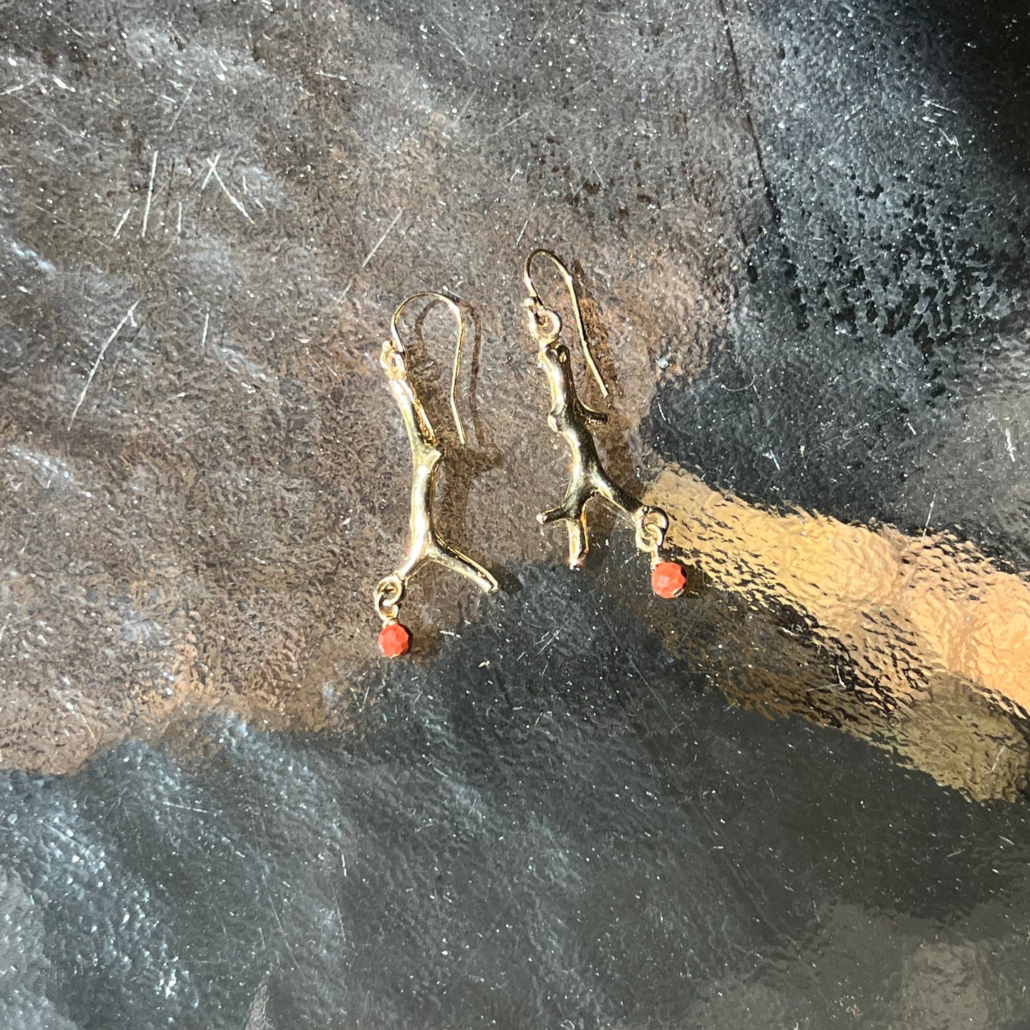 Boucles d'oreilles corail en jaspe rouge