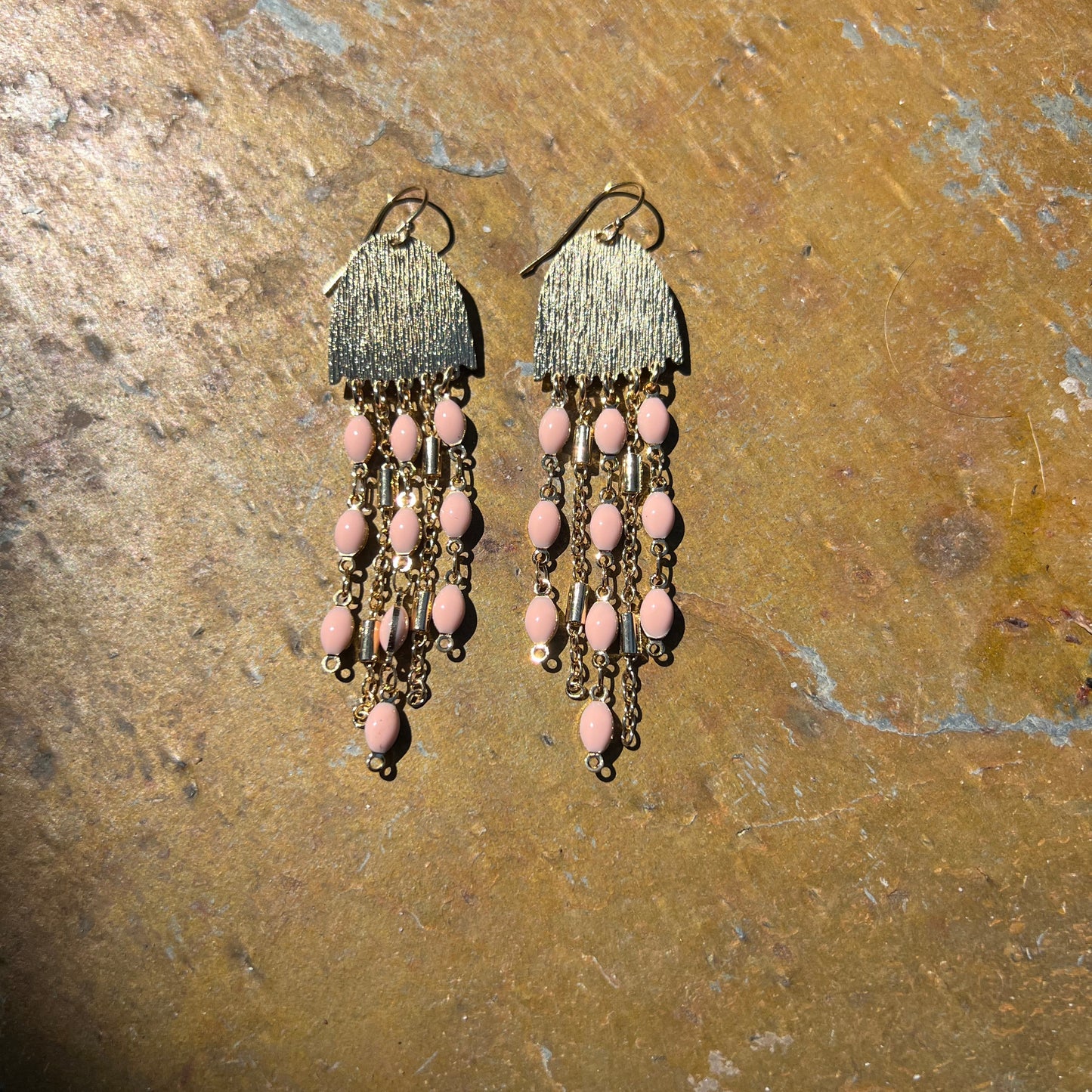 Boucles d'oreilles Gaïa rose pale