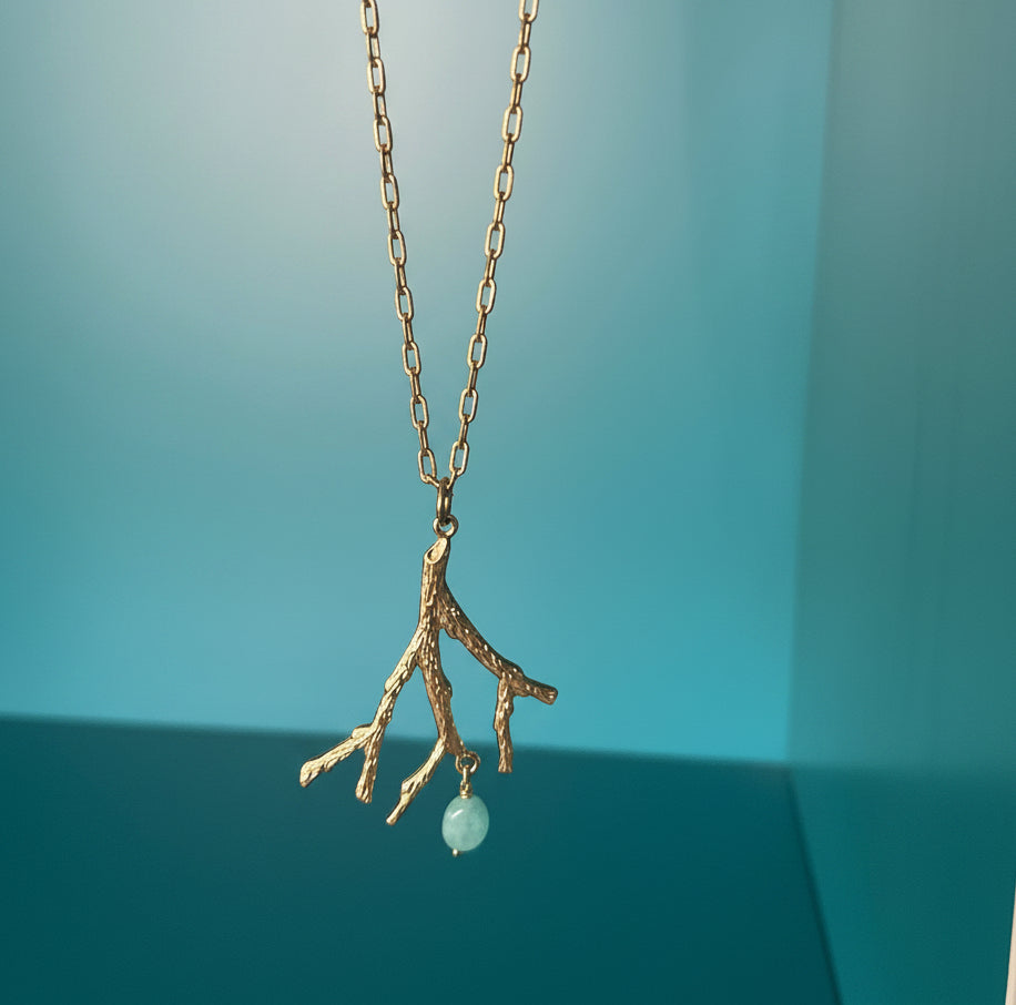 Sautoir avec pendentif corail et pierre bleue en amazonite - Intuitu Paris bijoux 