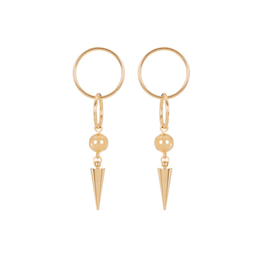 Boucles d'oreilles pendantes composées d'anneaux d'une bille dorée et d'un pic pour un look glam rock